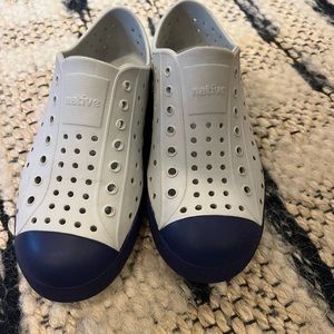 Native Jefferson gray and navy - size J3